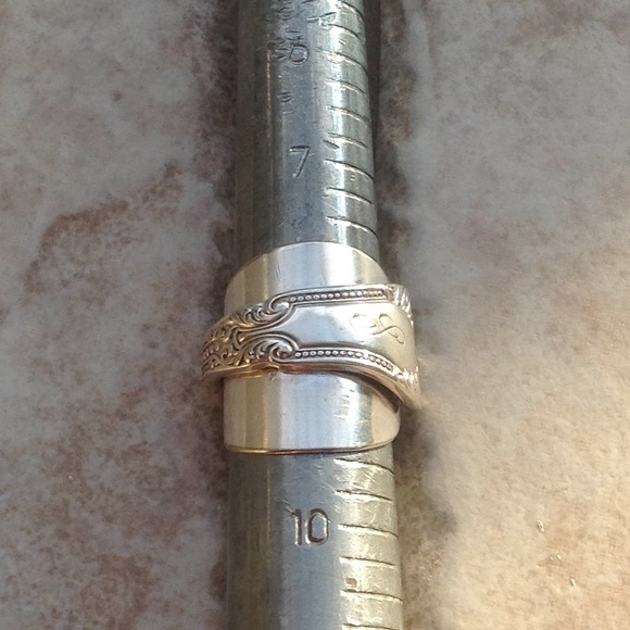 Silverware Monogrammed S ring - Picture 6 of 8